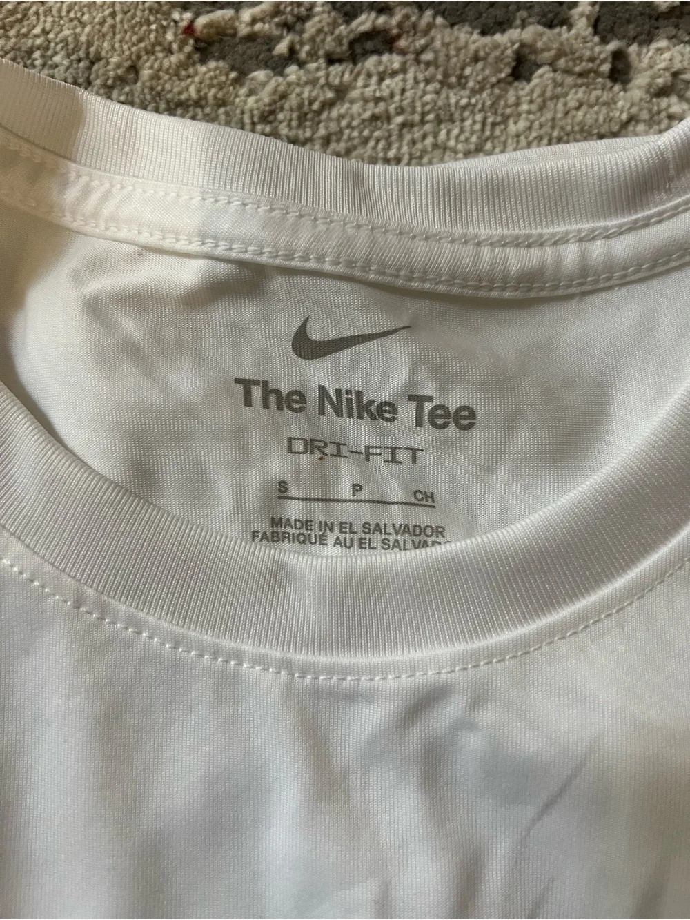 NWT Nike White Legend Short Sleeve T-Shirt Size Small